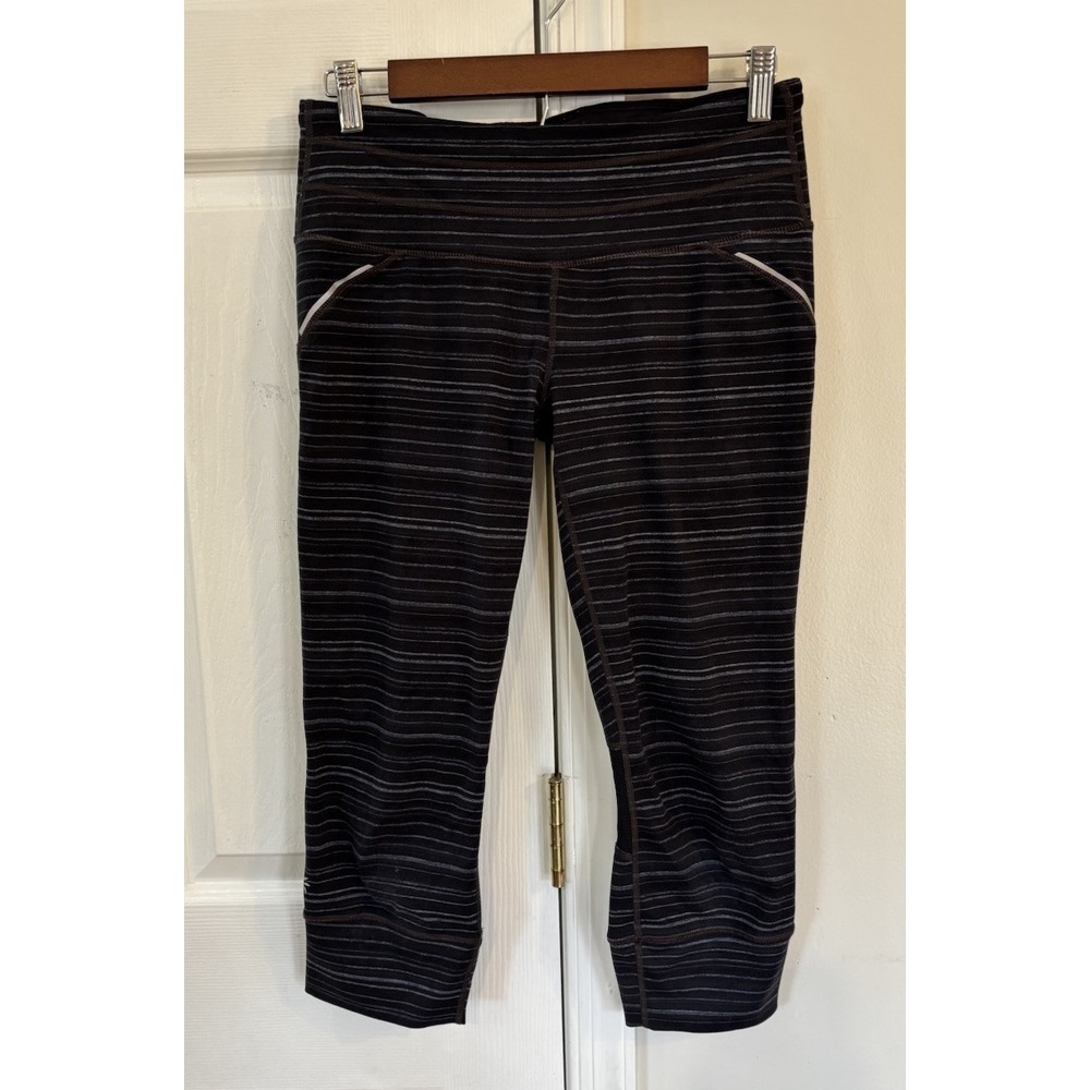 Athleta‎ Chaturanga Cropped Leggings Black Gray Women's Sz S Style 305922